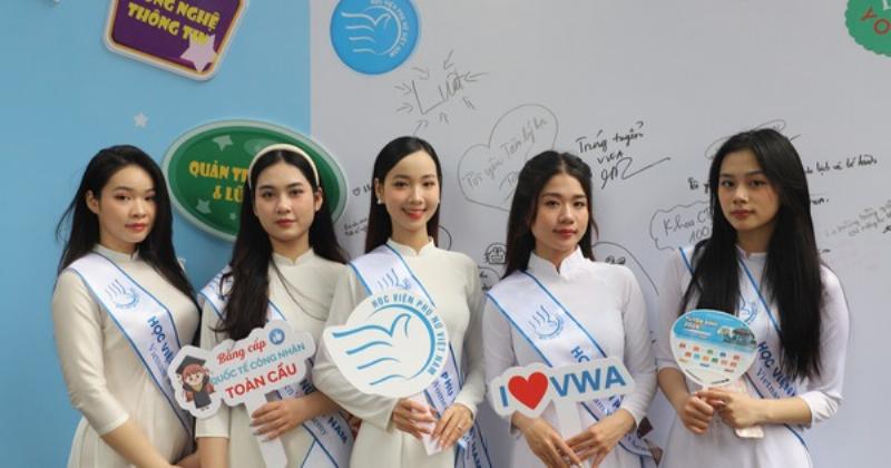 Bảng tham khảo điểm chuẩn Học viện Tài chính qua các năm và ngành học phổ biến